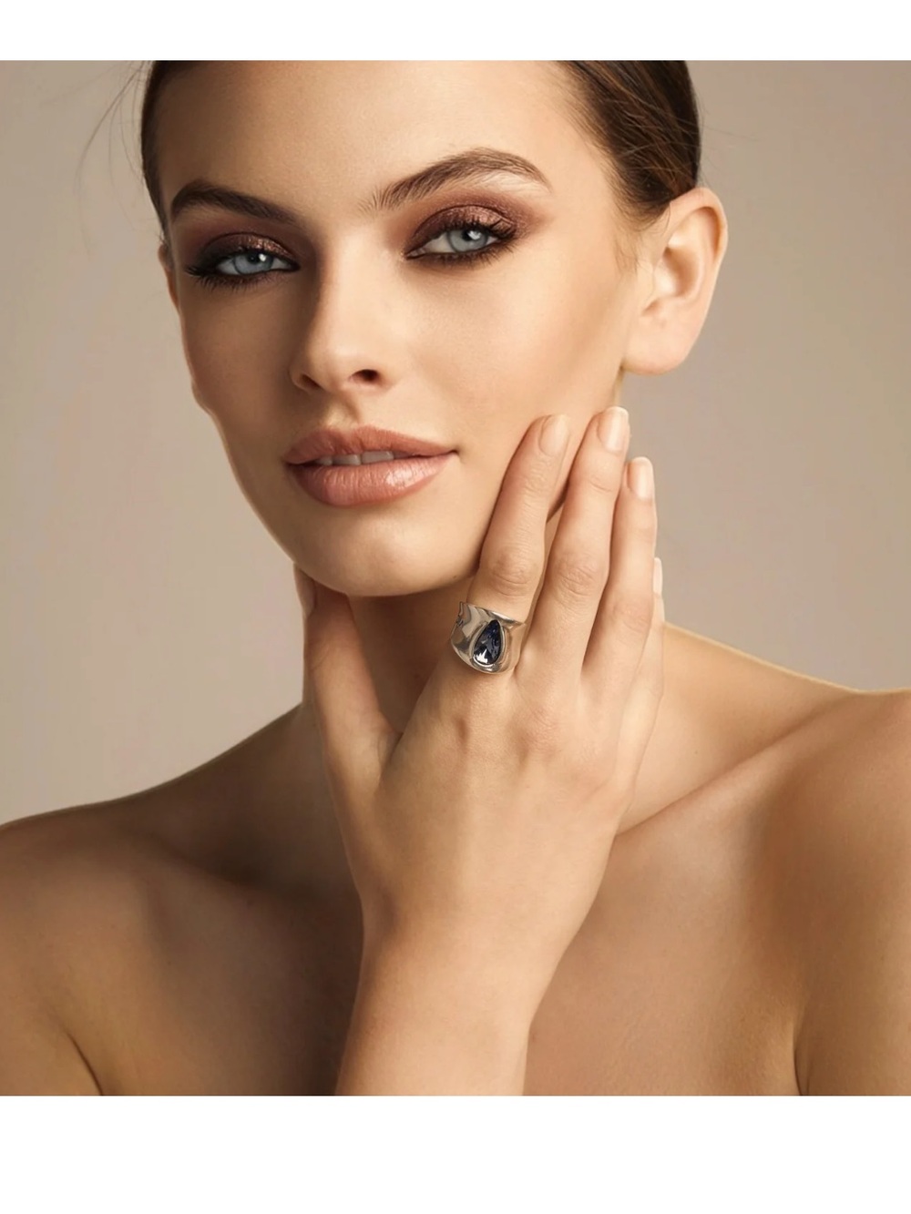 Vidda Swarovski Crystal Silver Ring with Clear Crystal Teardrop NEW